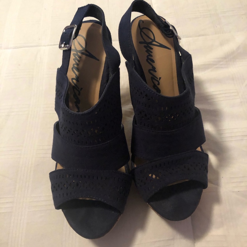 Wedge heels